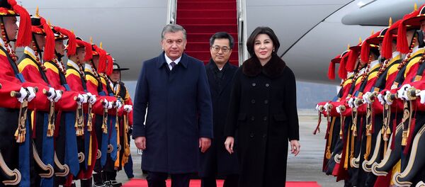 Шавката Мирзиёева торжественно встретили в Сеуле Шавката Мирзиёева торжественно встретили в Сеуле - Sputnik Ўзбекистон