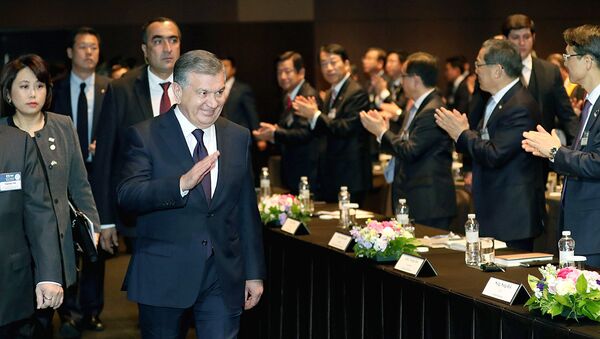 Президент Узбекистана Шавкат Мирзиёев в Южной Корее - Sputnik Ўзбекистон