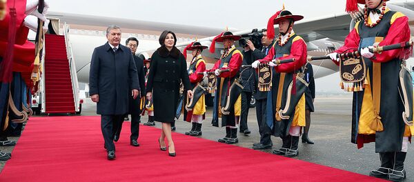 Prezident Uzbekistana Shavkat Mirziyoyev v Yujnoy Koree Prezident Uzbekistana Shavkat Mirziyoyev v Yujnoy Koree - Sputnik O‘zbekiston