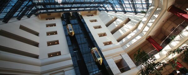 Хол гостиницы Inter-Continental Tashkent Hotel Хол гостиницы Inter-Continental Tashkent Hotel - Sputnik Узбекистан