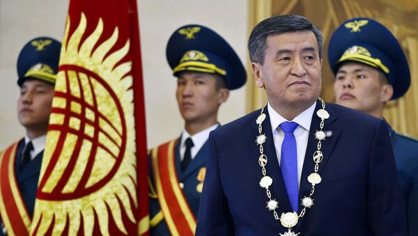 Sooronbay Jeenbekov ofitsialno vstupil v doljnost glavi Kirgizstana - Sputnik O‘zbekiston