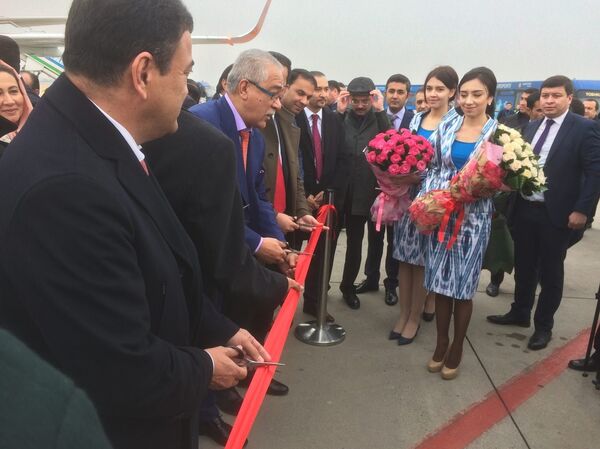 Афганская авиакомпания Kam Air совершила первый рейс - Sputnik Узбекистан