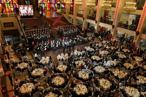 Бал Победителей в Музее Победы Бал Победителей в Музее Победы - Sputnik Узбекистан