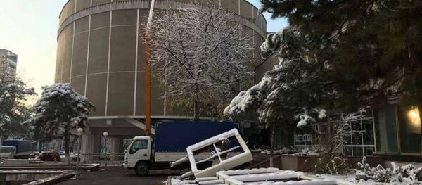 Ломают Дом Кино Ломают Дом Кино - Sputnik Ўзбекистон