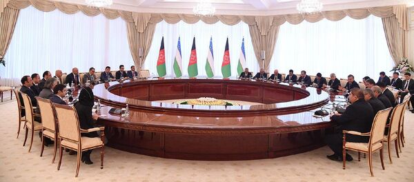 Переговоры Президентов Узбекистана и Афганистана в резиденции Куксарой Переговоры Президентов Узбекистана и Афганистана в резиденции Куксарой - Sputnik Ўзбекистон