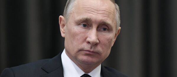 Президент РФ В. Путин встретился с генеральным директором РФПИ К. Дмитриевым Президент РФ В. Путин встретился с генеральным директором РФПИ К. Дмитриевым - Sputnik Ўзбекистон