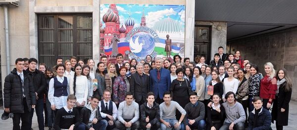 В Российском центре науки и культуры в Ташкенте 11 декабря состоялось заседание исторического клуба, посвященное Дню Конституции Российской Федерации В Российском центре науки и культуры в Ташкенте 11 декабря состоялось заседание исторического клуба, посвященное Дню Конституции Российской Федерации - Sputnik Узбекистан