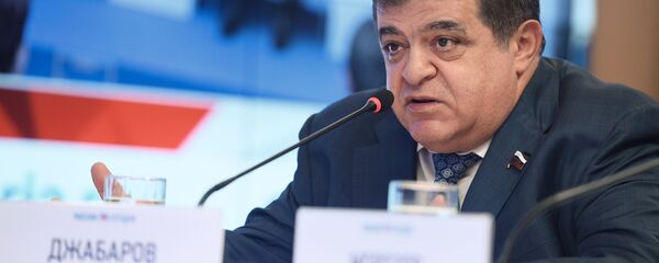 Первый заместитель председателя комитета Совета Федерации РФ по международным делам Владимир Джабаров Первый заместитель председателя комитета Совета Федерации РФ по международным делам Владимир Джабаров - Sputnik Ўзбекистон