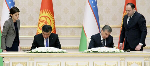Визит президента Кыргызстана Сооронбая Жээнбекова в Узбекистан - Sputnik Узбекистан