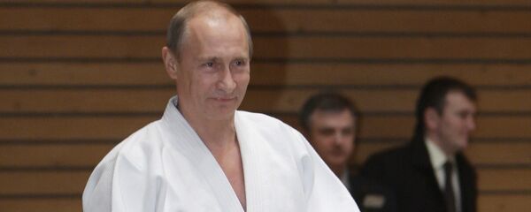 Владимир Путин провел тренировку по дзюдо Владимир Путин провел тренировку по дзюдо - Sputnik Ўзбекистон
