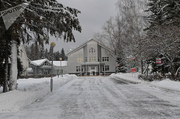 Подмосковный пансионат в котором живут участники шоу Подмосковный пансионат в котором живут участники шоу - Sputnik Узбекистан