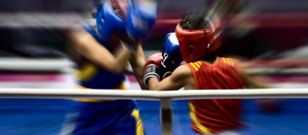 Боксерский поединок Боксерский поединок - Sputnik Узбекистан