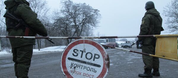 Обмен военнопленными между ДНР и Украиной в Донецкой области Обмен военнопленными между ДНР и Украиной в Донецкой области - Sputnik Узбекистан