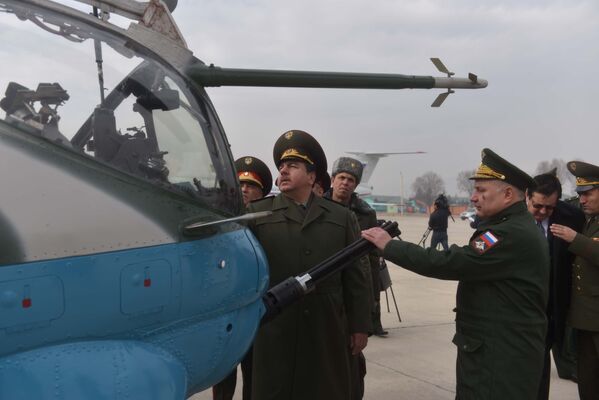 Передача военной техники Республике Таджикистан от российской стороны - Sputnik Узбекистан