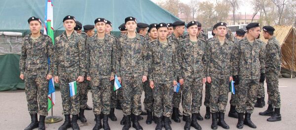 Показательные выступления в рамках акции Национальная армия — школа мужества, стойкости и подвига молодежи! Показательные выступления в рамках акции Национальная армия — школа мужества, стойкости и подвига молодежи! - Sputnik Ўзбекистон