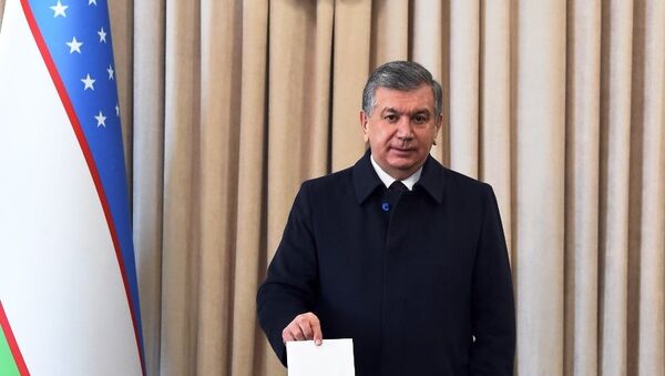 Президент Мирзиёев голосовал на выборах депутатов города Ташкента - Sputnik Ўзбекистон