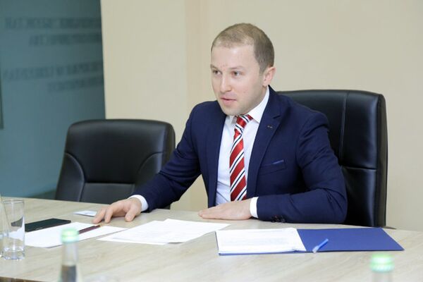 В Беларуси заинтересовались опытом Узбекистана по внедрению биометрических паспортов - Sputnik Узбекистан