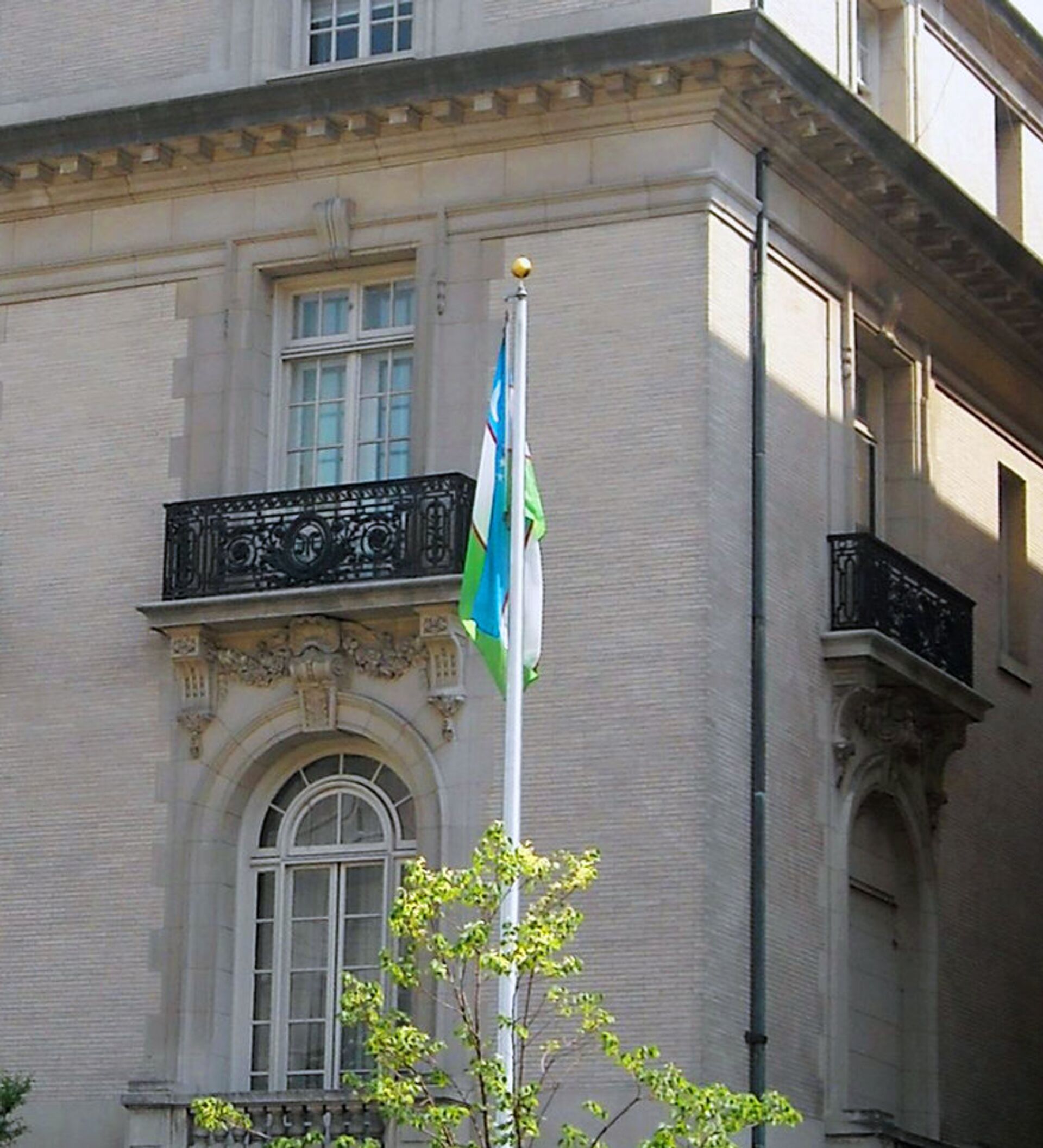 Посольство Узбекистана. Посольство Узбекистана в Вашингтоне. Посольство Узбекистана в Санкт-Петербурге. Посольство Узбекистана в Румынии. Российское посольство в ташкенте