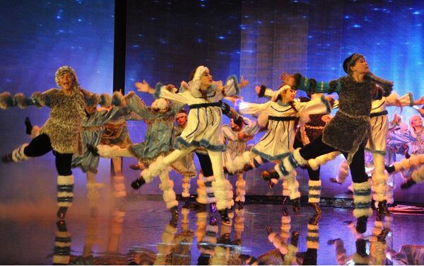 В Ташкенте состоялся гала-концерт республиканского фестиваля-конкурса детского и молодежного творчества Зимние узоры - Sputnik Узбекистан