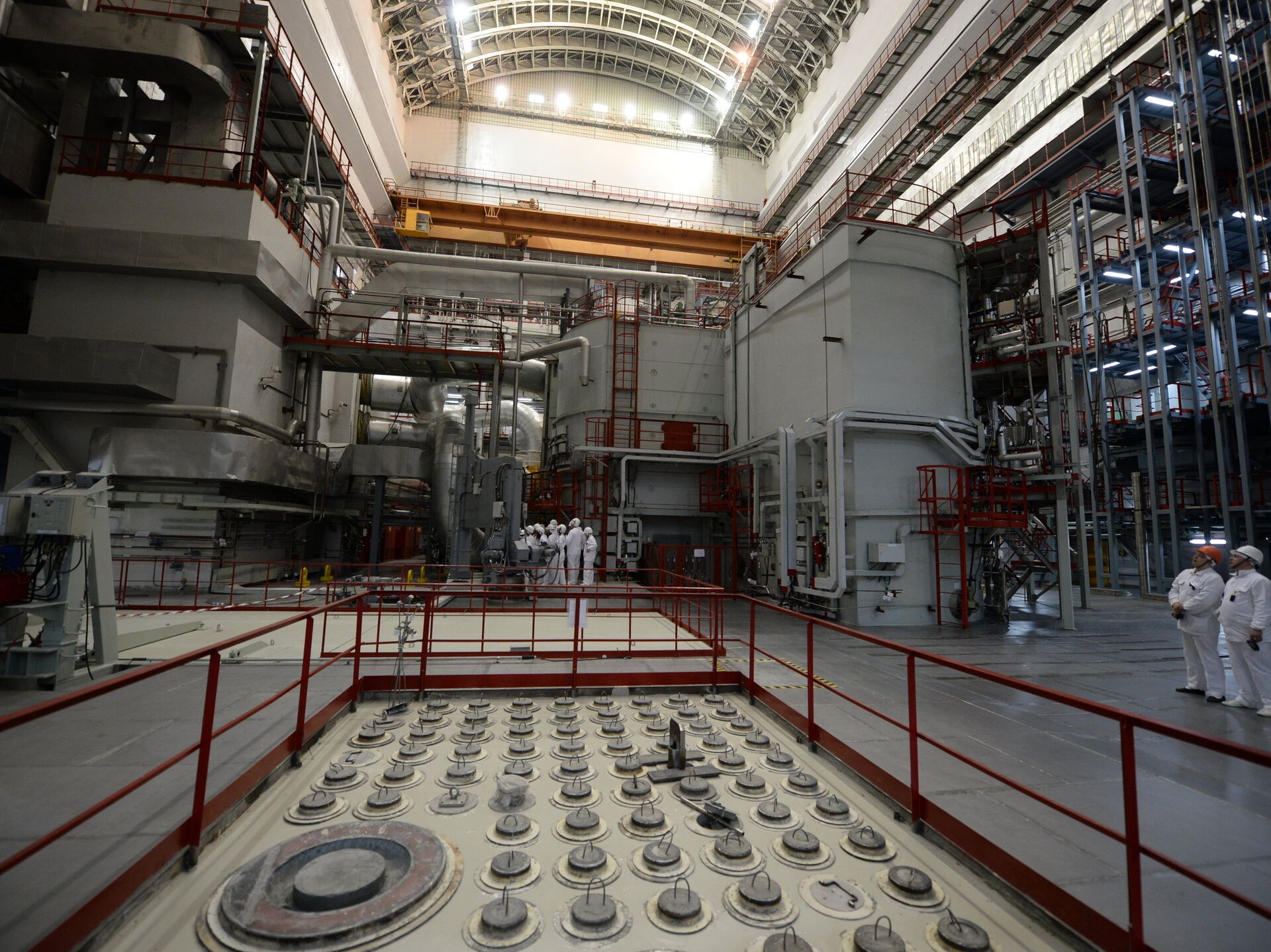 Первая в мире аэс на быстрых нейтронах. Белоярская АЭС энергоблок БН-800. 4 Энергоблок Белоярской АЭС. БН 800 реактор БАЭС. 4 Блок Белоярской АЭС.