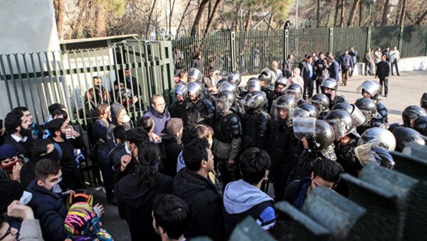 Массовые акции социального протеста в Иране - Sputnik Узбекистан