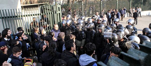 Массовые акции социального протеста в Иране - Sputnik Узбекистан