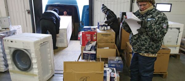 Otgruzka produksii so sklada bitovoy texniki Otgruzka produksii so sklada bitovoy texniki - Sputnik O‘zbekiston