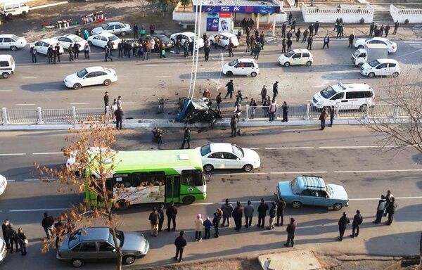 Страшное ДТП в Ташкенте: «Lacetti» влетел в столб Страшное ДТП в Ташкенте: «Lacetti» влетел в столб - Sputnik Ўзбекистон