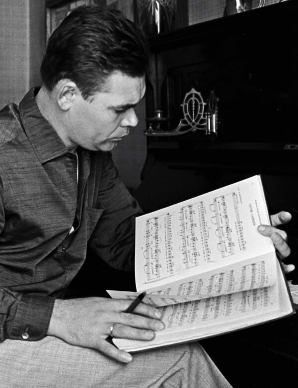 Александр Ведерников, Заслуженный артист РСФСР, солист Большого театра СССР - Sputnik Узбекистан