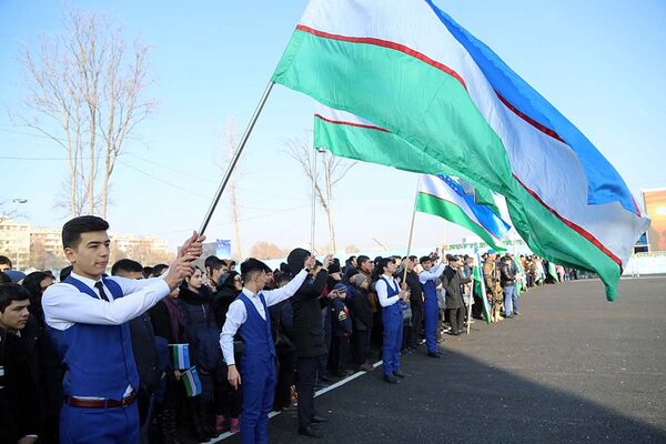 Празднование Дня защитников Родины в Ташкенте - Sputnik Узбекистан