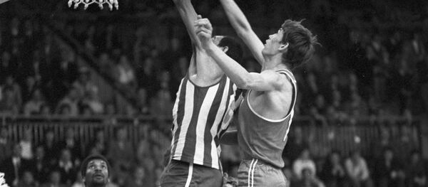 Алжан Жармухамедов (справа) - Sputnik Узбекистан