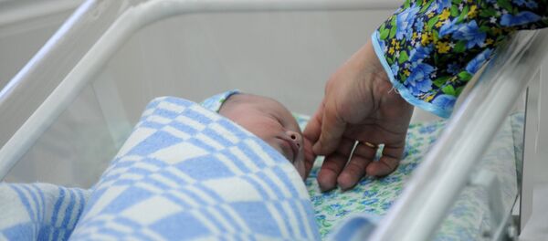 Новорожденный мальчик - Sputnik Ўзбекистон