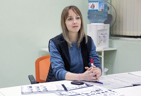 Языковой практикум для мигрантов в Библиотеке им. Н.А. Некрасова, в Москве - Sputnik Узбекистан