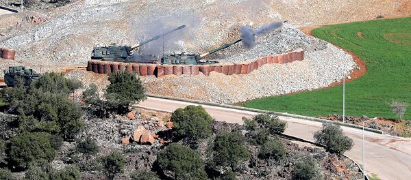 Гаубицы турецкой армии обстреливают позиции курдов - Sputnik Узбекистан