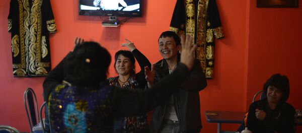 Рабочие в кафе Рабочие в кафе - Sputnik Узбекистан