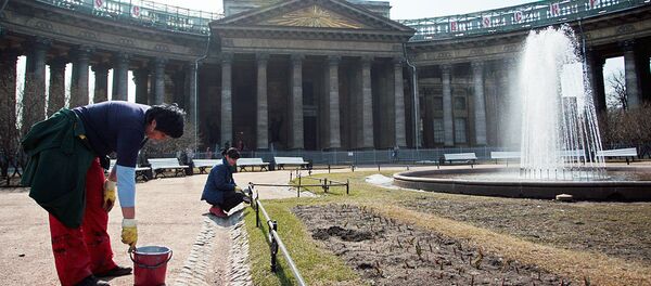 Покраска ограды в Санкт-Петербурге Покраска ограды в Санкт-Петербурге - Sputnik Узбекистан