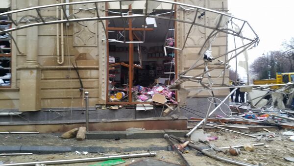 Взрыв на улице Диляры Алиевой в центре Баку - Sputnik Узбекистан