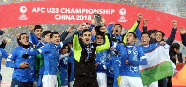 На чемпионате Азии по футболу среди команд до 23 лет, проходящем в Китае, сборная Узбекистана в финале турнира победила сверстников из Вьетнама. - Sputnik Узбекистан