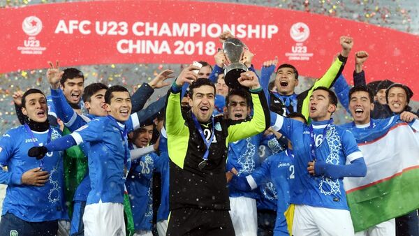 Сборная Узбекистана U23 на церемонии награждения чемпионата Азии - Sputnik Узбекистан