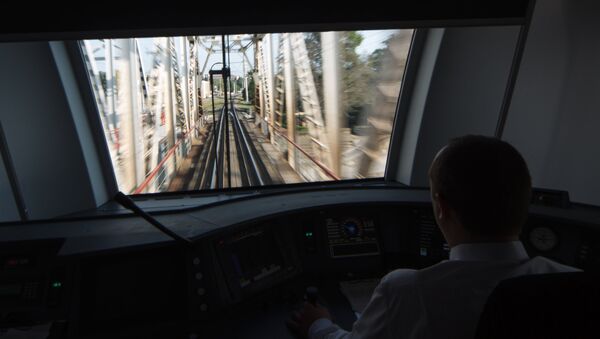 Вид из кабины машиниста поезда - Sputnik Узбекистан