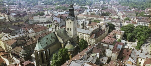 Vid na starinnie kvartali goroda Lvova Vid na starinnie kvartali goroda Lvova - Sputnik O‘zbekiston