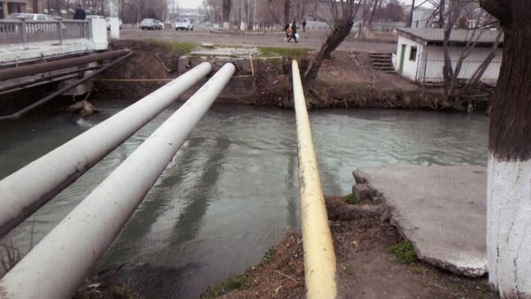 В Ташкенте после гибели ребенка оградят проходящие через каналы трубы  - Sputnik Ўзбекистон