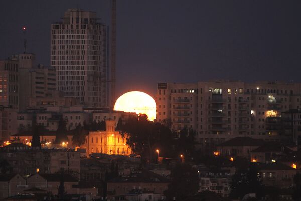 Заход Луны в Иерусалиме - Sputnik Узбекистан
