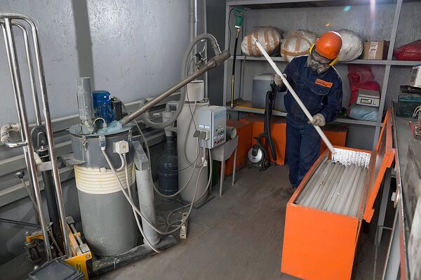 Утилизация ртутных ламп - Sputnik Узбекистан