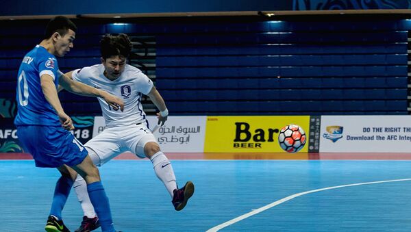 Узбекистан разгромил Южную Корею на чемпионате Азии по футзалу - Sputnik Узбекистан