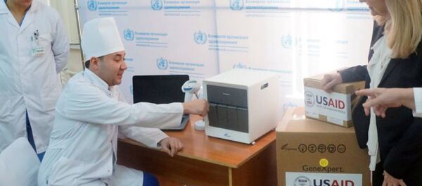 США передают Республике Узбекистан оборудование по ускоренной диагностике туберкулеза США передают Республике Узбекистан оборудование по ускоренной диагностике туберкулеза - Sputnik Ўзбекистон