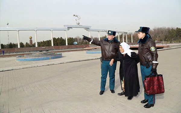 В целях обслуживания граждан и гостей столицы в г.Ташкенте при ГУВД организованы группы специальный патруль - Sputnik Узбекистан