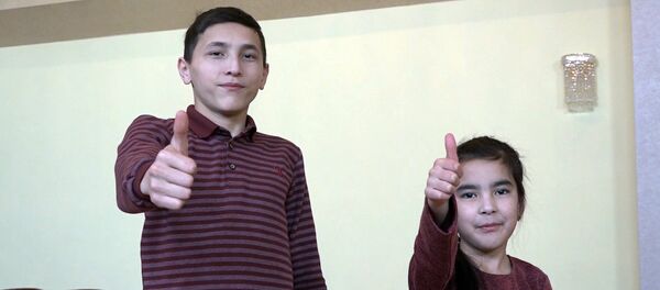 Узбекские конкурсанты Ты супер! рассказали о своих кумирах Узбекские конкурсанты Ты супер! рассказали о своих кумирах - Sputnik Узбекистан