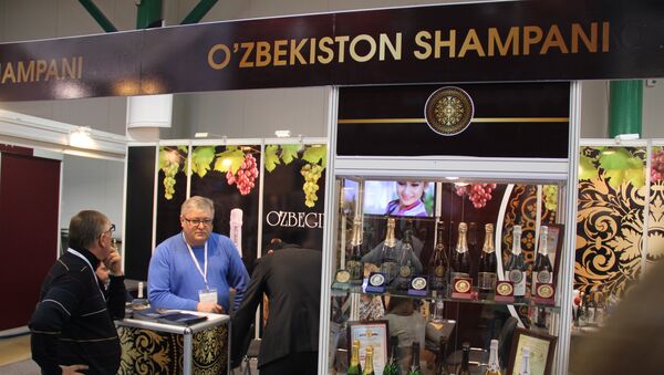 Узбекский стенд шампанских вин на выставке Продэкспо в Москве - Sputnik Узбекистан