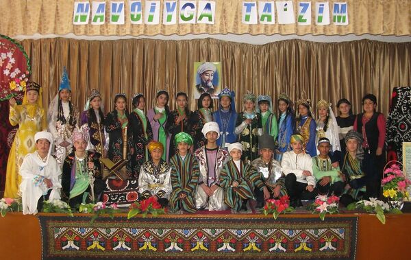 В Самарканде состоялся литературно-музыкальный вечер Поклонение Алишеру Навои - Sputnik Узбекистан